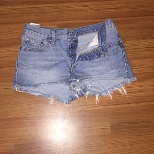 High waisted jean shorts (501 Levi’s)